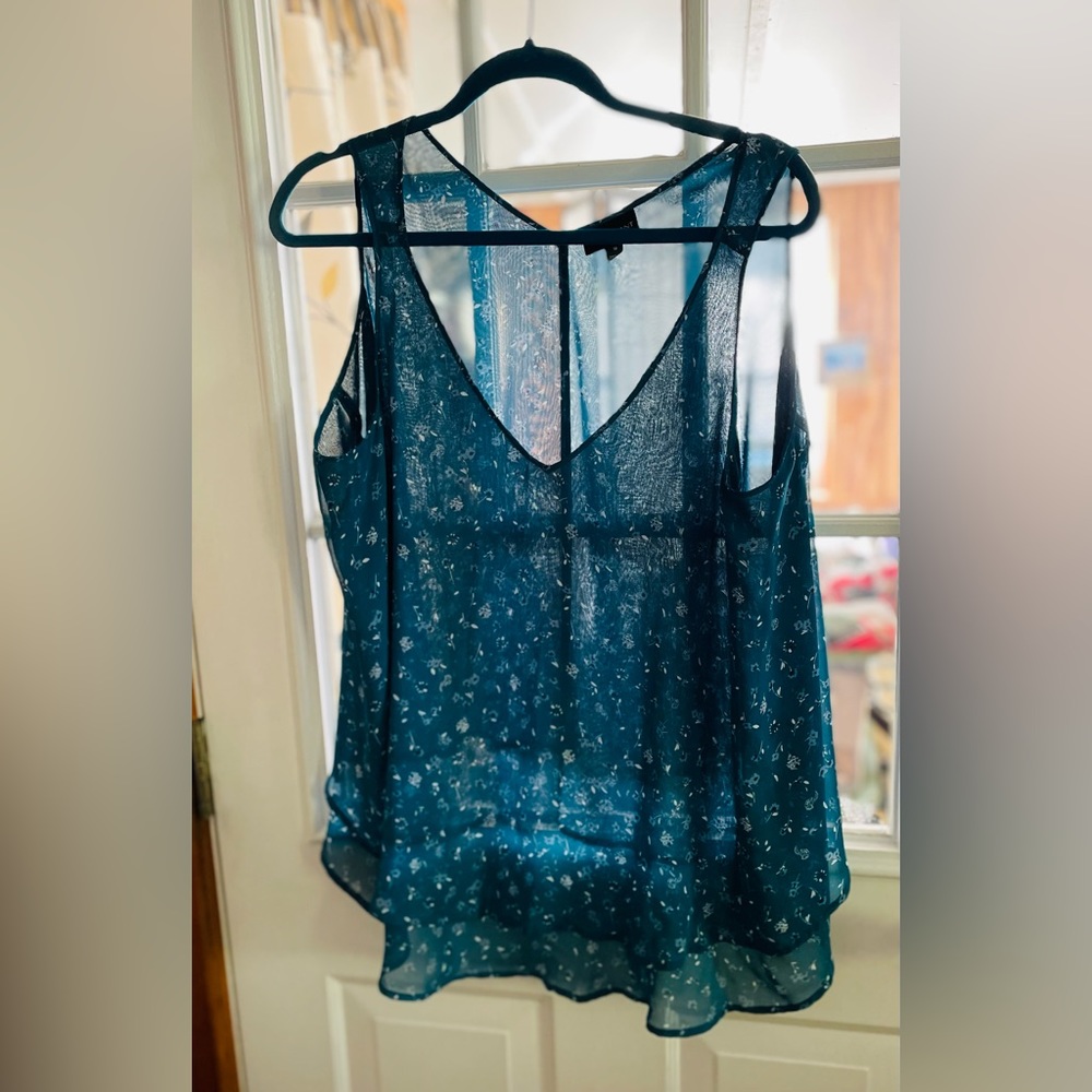 Sleeveless top